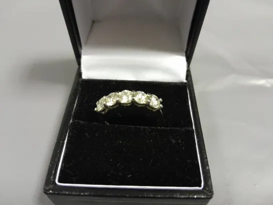 18CT WHITE GOLD FIVE STONE HALF ETERNITY RING SET WITH NATURAL DIAMOND WEIGHING +-1.53CT