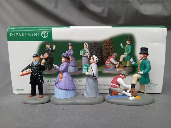 BOXED DEPARTMENT 56 DICKENS VILLAGE A BUSY DAY IN TOWN COLLECTIBLE MINIATURES