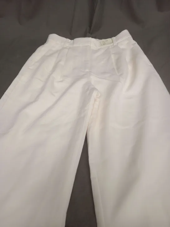 ABERCROMBIE & FITCH ULTRA HIGH WIDE CREAM PANTS - 28/6S