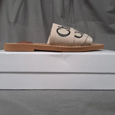 BOXED PAIR OF CHLOE OPEN TOE FLAT SANDALS IN BEIGE EU SIZE 36