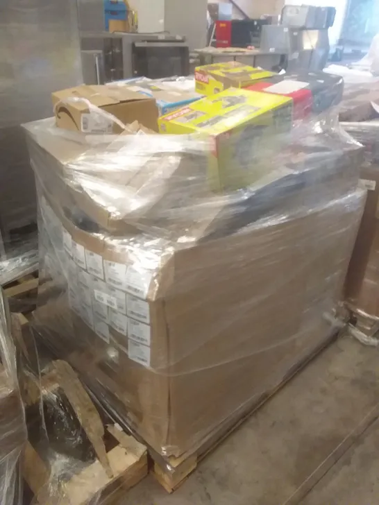 PALLET OF APPROXIMATELY 20 ASSORTED ITEMS INCLUDING RYOBI TOOLS, SILVERLINE TOOLS AND OTHER ITEMS