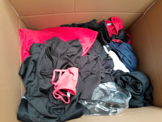 LARGE BOX OF ASSORTED ERREA CLOTHING ITEMS IN VARIOUS SIZES AND COLOURS