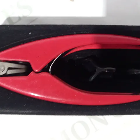 CLIPPERPRO 2.0 NAIL CLIPPERS, RED