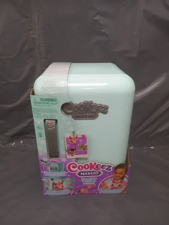 COOKEEZ MAKERY FREEZY CAKEZ PLAYSET