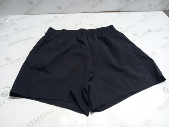 GYMSHARK TRAINING SHORTS SIZE M