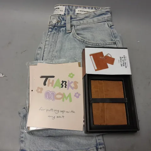 APPROXIMATELY 10 ASSORTED ITEMS TO INCLUDE JEANS, MOTHERS DAY CARDS, TYPO WALLET, ETC