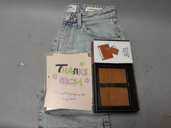 APPROXIMATELY 10 ASSORTED ITEMS TO INCLUDE JEANS, MOTHERS DAY CARDS, TYPO WALLET, ETC