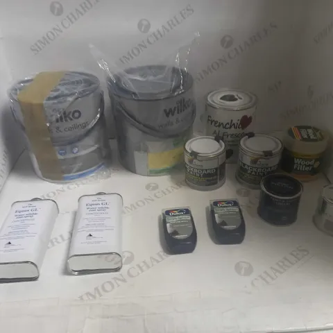 LOT OF ASSORTED HOUSEHOLD GOODS TO WILKO PAINT TUBS, DULUX TEASTERS, AND BLACKBOARD PAINT ATC.