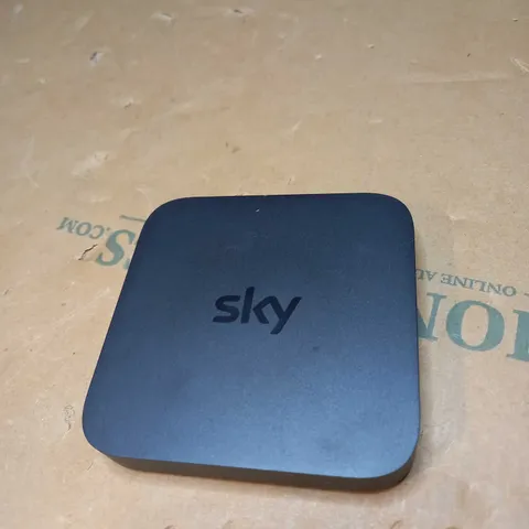 SKY STREAM BOX