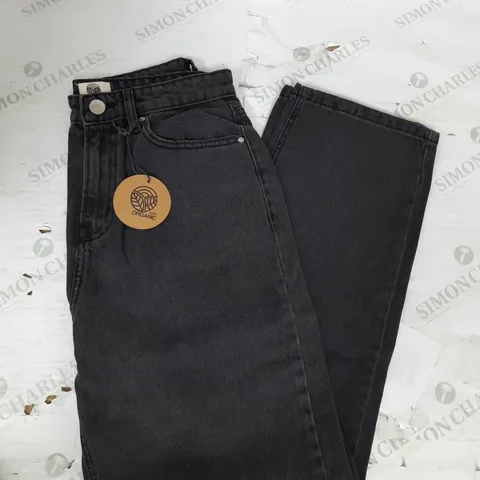 JUST ORGANIC JEANS IN BLACK WASH SIZE 12