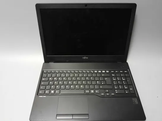 FUJITSU LIFEBOOK A555 LAPTOP 