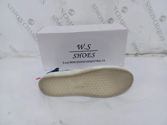 APPROXIMATELY 10 PAIRS OF BOXED W.S FLAT TRAINERS SLIP-ON DISTRESSED BLUE IN VARIOUS SIZES