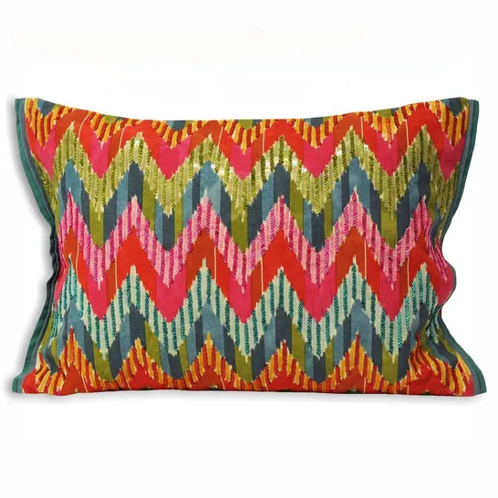 BAGGED CHEVRON RECTANGULAR SCATTER CUSHION 