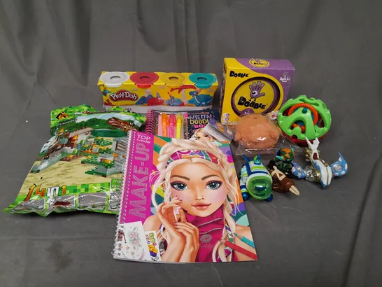 BOX OF ASSORTED TOYS AND GAMES TO INCLUDE PLAY-DOH, DOBBLE AND WRITING PADS