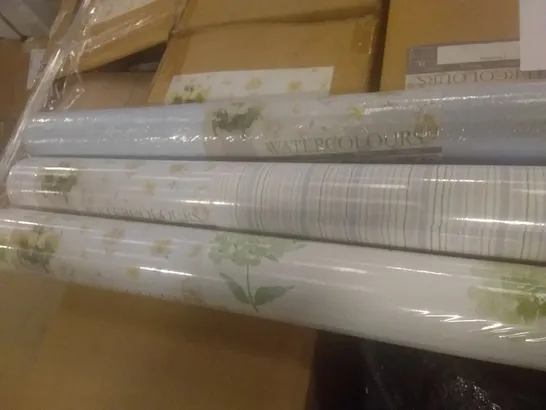 PALLET OF ASSORTED WALLPAPER