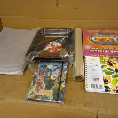 LOT OF ASSORTED ITEMS TO INCLUDE BOARD GAMES, ANNUAL PLANNERS AND DIARYS