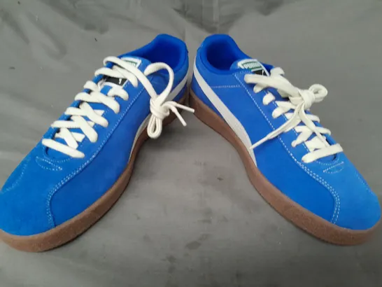 BOXED PAIR OF PUMA DOLPHIN SHOES IN ROYAL SAPPHIRE UK SIZE 7