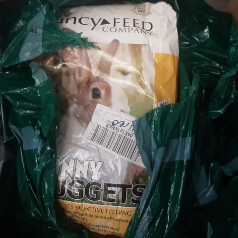 9 BAGS OF ASSORTED ANINAL FEED TO INCLUDE; FANCY FEED COMPANY BUNNY NUGGETS