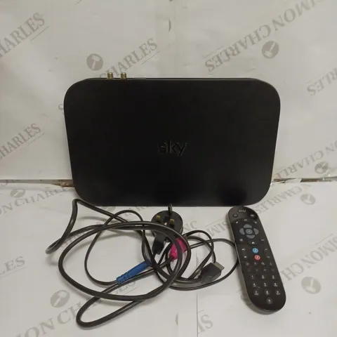 SKY DIGITAL BOX WITH CABLES & REMOTE 