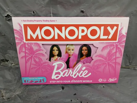 BOXED MONOPOLY BARBIE BOARD GAME  RRP £29.99