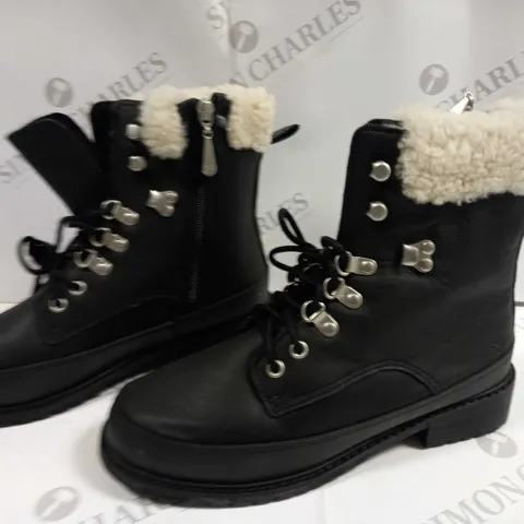 EMU OKAB WATERPROOF BLACK BOOTS - 6