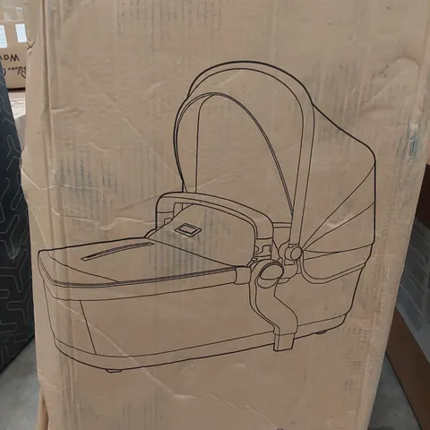 BOXED SILVER CROSS WAVE STROLLER SEAT & CARRYCOT/BASSINET - ONYX (1 BOX)