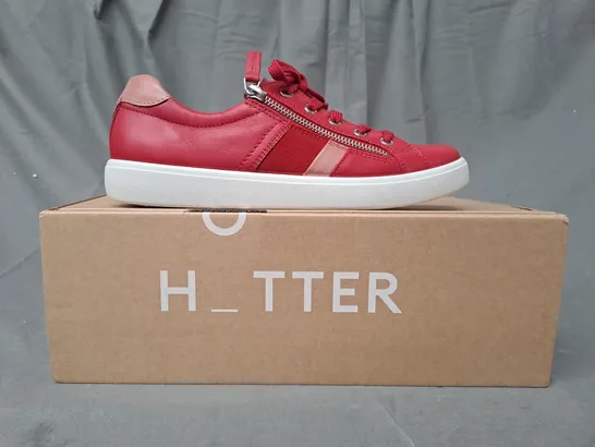 BOXED PAIR OF HOTTER SHOES IN RED/CLAY UK SIZE 6