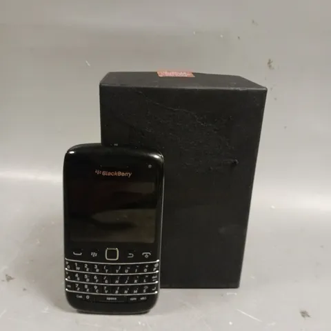 BOXED BLACKBERRY 9790 MOBILE PHONE 