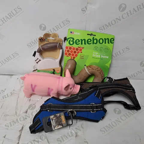 5 ASSORTED PET SUPPLIES TO INCLUDE LEASH, HARNESS, TOY 