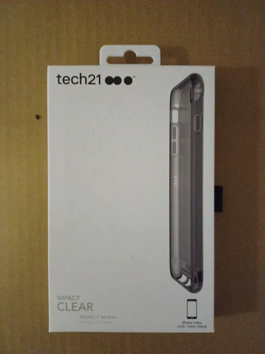 LOT OF APPROXIMATELY 79 BRAND NEW BOXED TECH 21 IMPACT CLEAR CASE FOR IPHONE 7 PLUS T21-5431 SMOKEY  