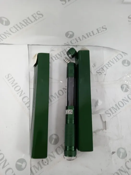 SFIXX SET OF 2 LED TORCHES IN DARK GREEN