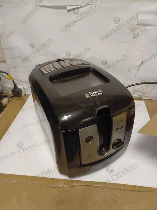 RUSSELL HOBBS DIGITAL DEEP FRYER