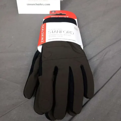 SEALSKINZ A GLOVE CALLED STANFORD WATERPROOF ALL WEATHER SPORTING GLOVES SIZE M