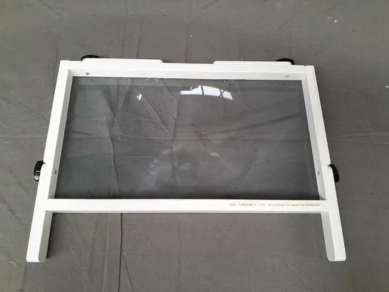 BOXED UNBRANDED LARGE FRAMED MAGNIFYING GLASS