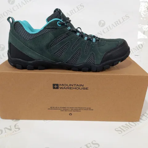 BOXED PAIR OF MOUNTAIN WAREHOUSE OUTDOOR WOMENS SHOES IN SEA GREEN/CYAN UK SIZE 6