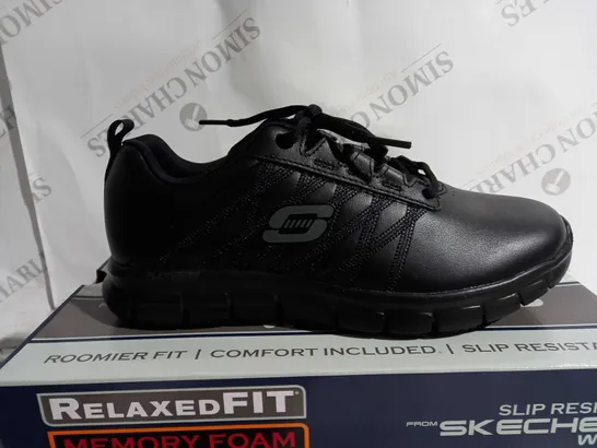 SKECHERS WORK SLIP RESISTANT BLACK SIZE 6