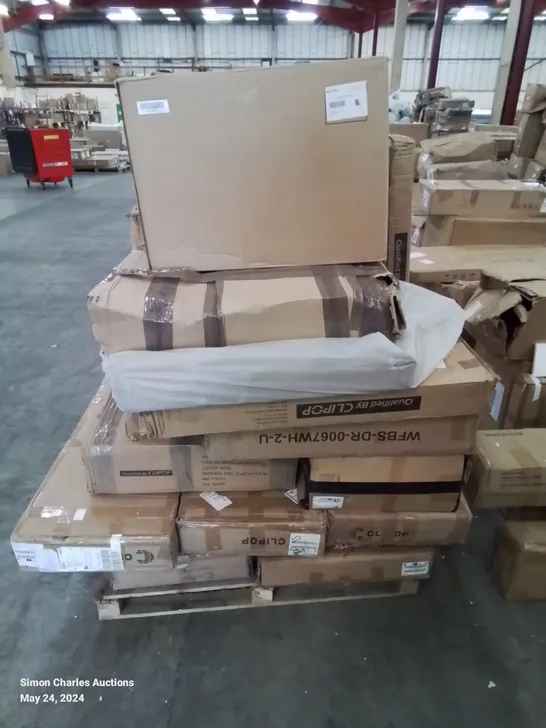 A PALLET OF VARIOUS FURNITURE PARTS AND CUSHIONS 