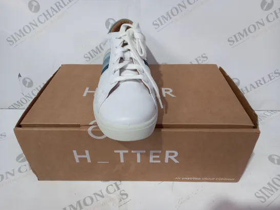 BOXED PAIR OF HOTTER TRAINERS IN WHITE/BLUE MULTI UK SIZE 6