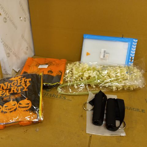 BOX OF ASSORTED ITEMS TO INCLUDE IPAD CASE, HALLOWEEN PARTY BAGS AND PLASTIC FLOWERS