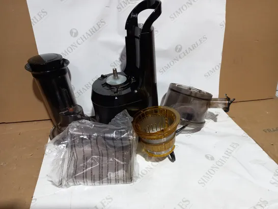 FRIDJA MASTICATING JUICER