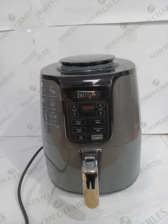 NINJA AIR FRYER