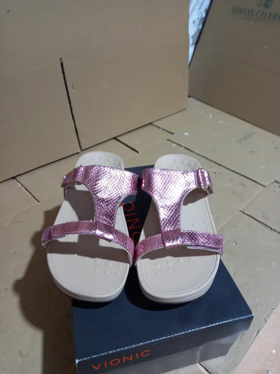 VIONIC ELLIE SANDAL IN PINK  SIZE 7