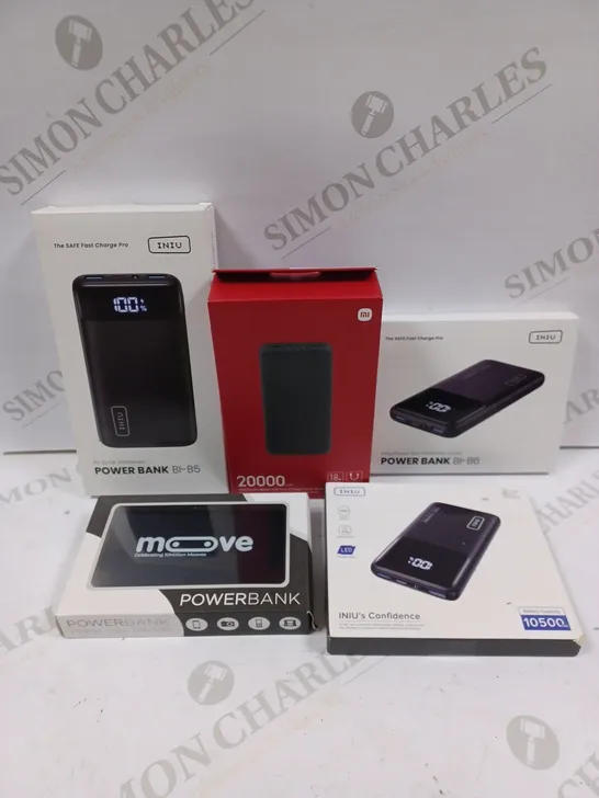 BOX TO CONTAIN 5 X ASSORTED POWER BANKS. HOLDING CAPACITY AND BRANDS VARY 