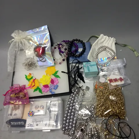 APPROXIMATELY 50 ASSORTED JEWELLERY ITEMS TO INCLUDE EARRINGS, NECKLACES, BRACELETS ETC