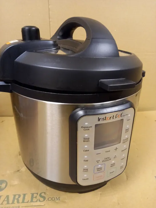 INSTANT POT DUO PLUS 5.7L ELECTRIC PRESSURE COOKER