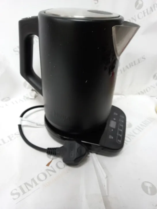 BOXED NINJA PERFECT TEMPERATURE KETTLE KT200UK