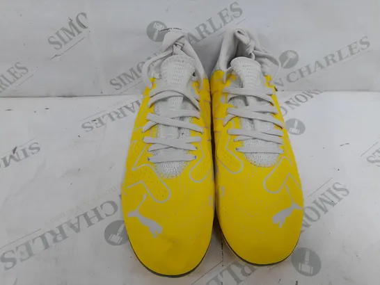 PAIR OF PUMA LACE UP FOOTBALL BOOTS IN YELLOW/GREY - UK 3.5