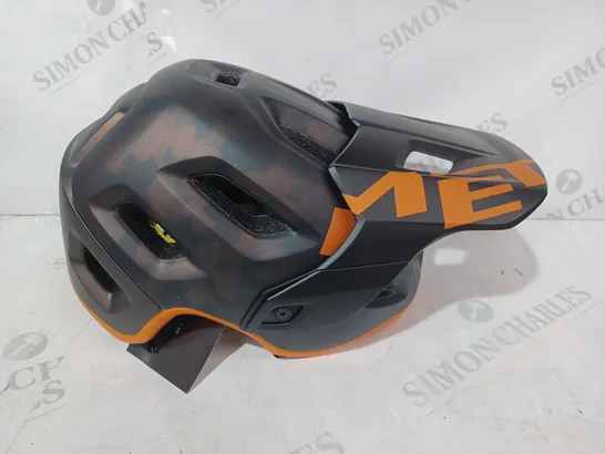 BOXED MET MTB ROAM PROTECTIVE HELMET