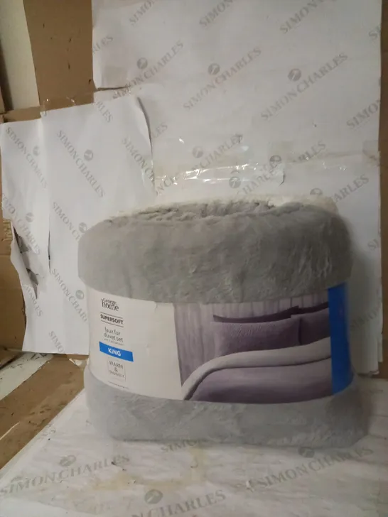 BRAND NEW SUPER SOFT FAUX FUR DUVET SET - KING