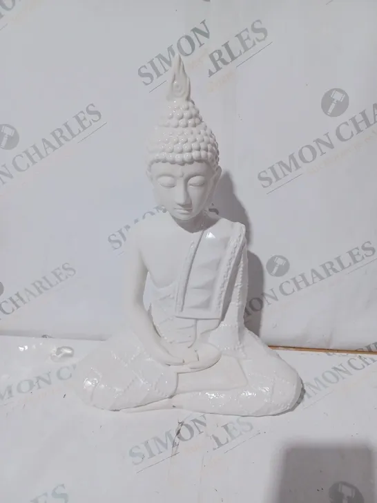 KBKH BUDDHA STATUE WITE